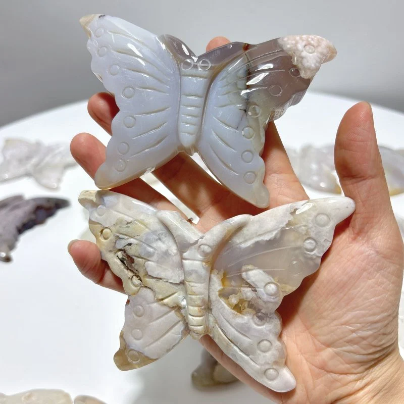 15 Pieces Beautiful Agate Butterfly Carving - Image 8