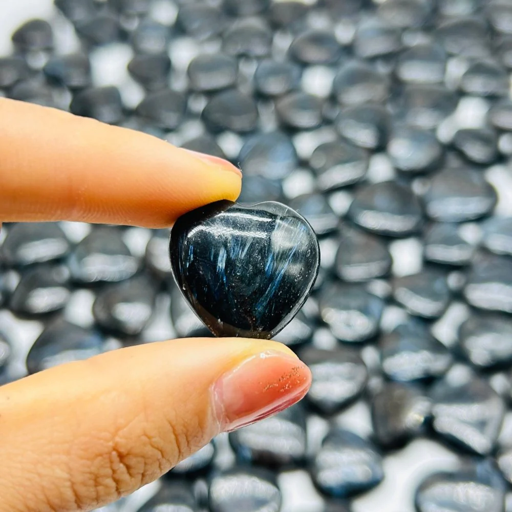159 Pieces Astrophyllite Stones Heart Wholesale - Image 4