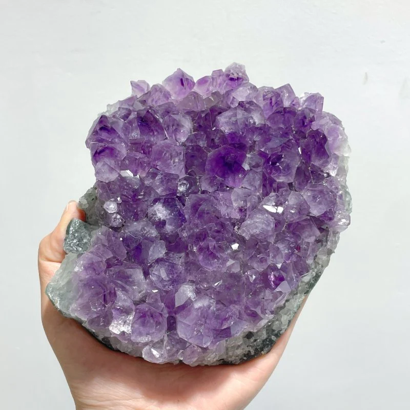 4 Pieces Beautiful Large Amethyst Cluster Specimen - Image 5