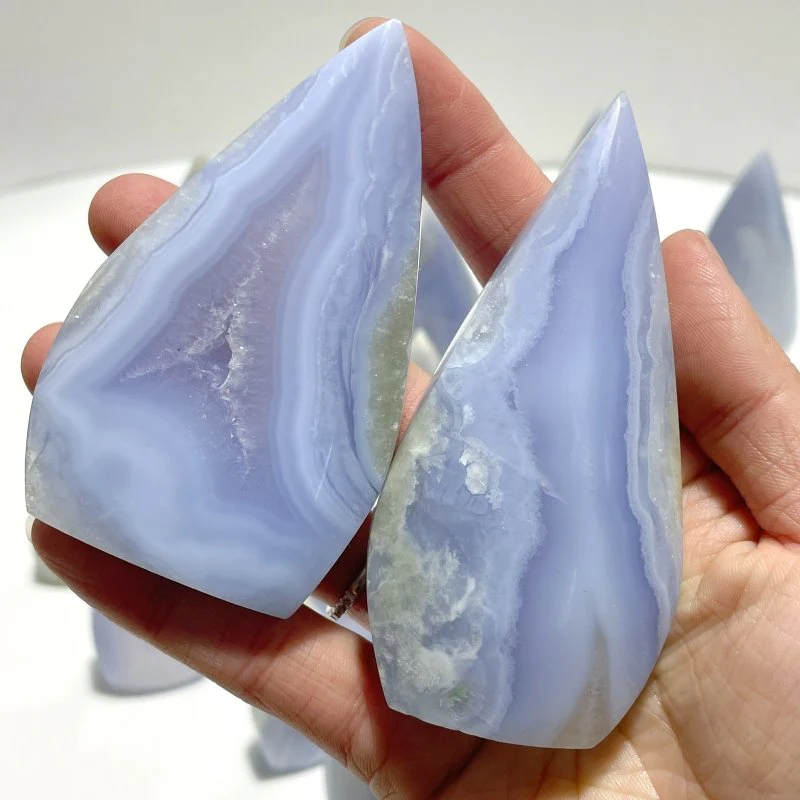 20 Pieces Beautiful Blue Chalcedony Arrow Head Shape - Image 4