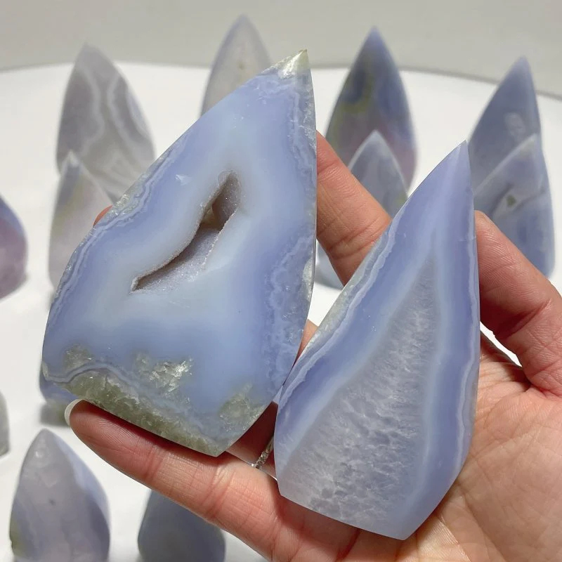 20 Pieces Beautiful Blue Chalcedony Arrow Head Shape - Image 5