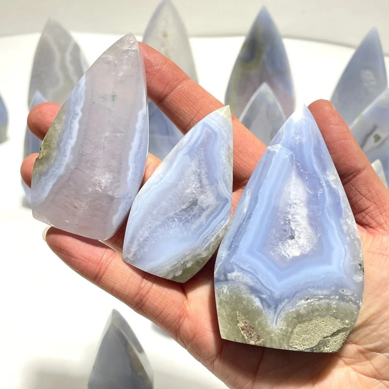 20 Pieces Beautiful Blue Chalcedony Arrow Head Shape - Image 6