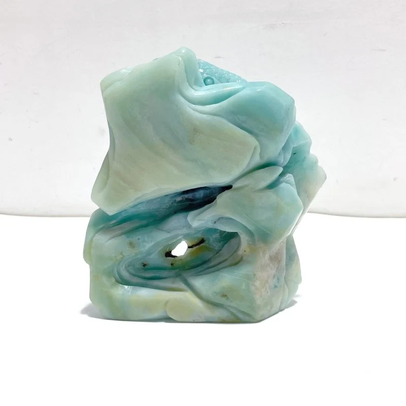 Beautiful Caribbean Calcite Lizard Carving - Image 3