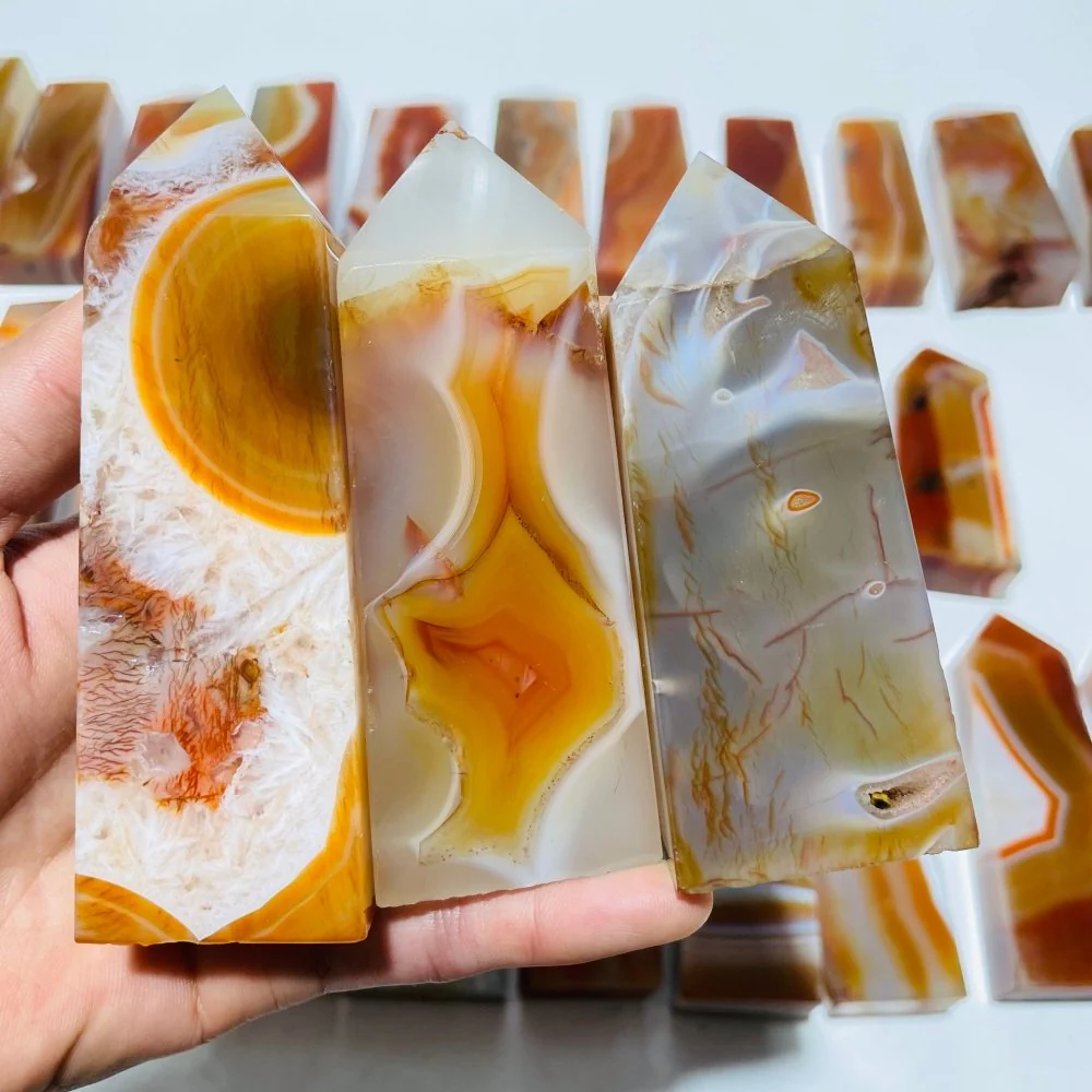 35 Pieces Beautiful Stripe Carnelian Points - Image 5
