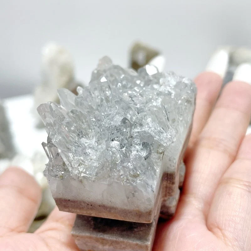 9 Pieces Clear Quartz Cluster Indian Skull Carving - Image 6