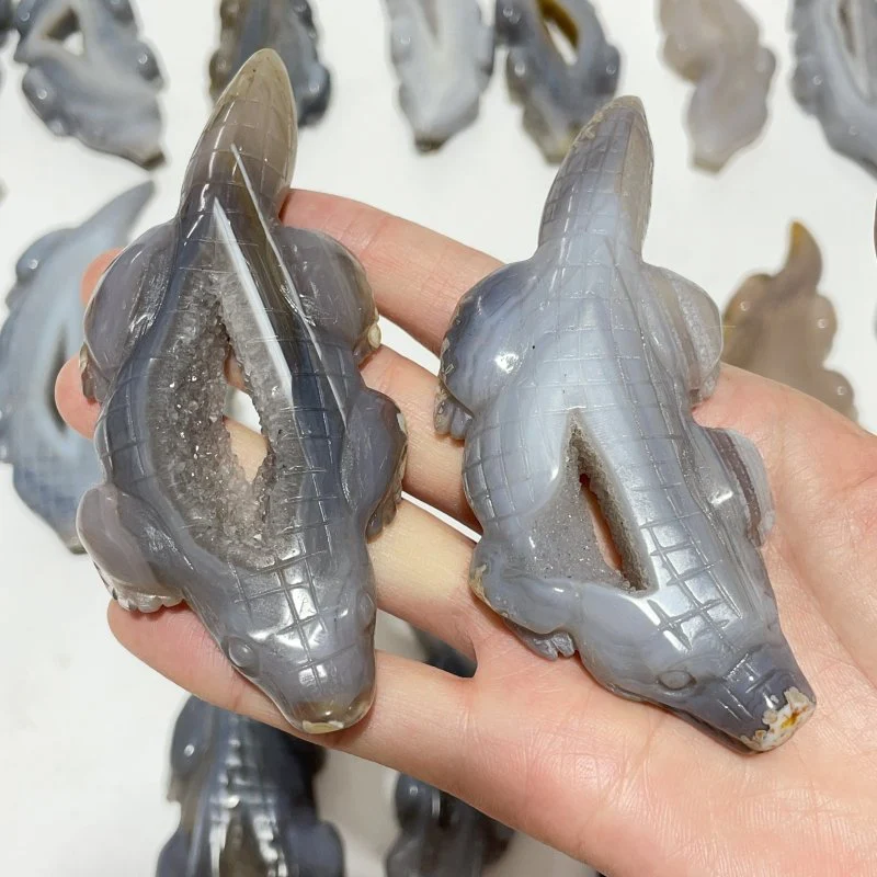 19 Pieces Beautiful Druzy Geode Agate Crocodile Carving - Image 6