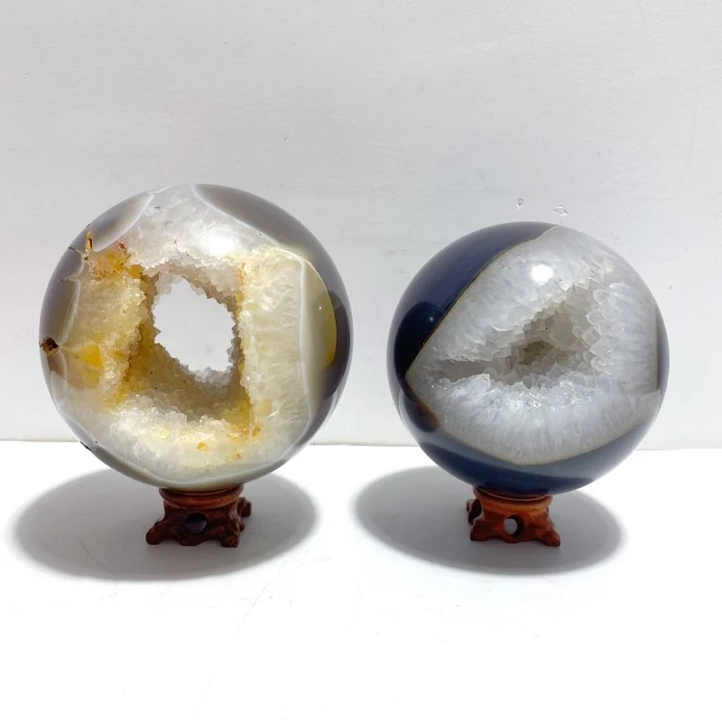 2 Pieces Beautiful Geode Agate Spheres