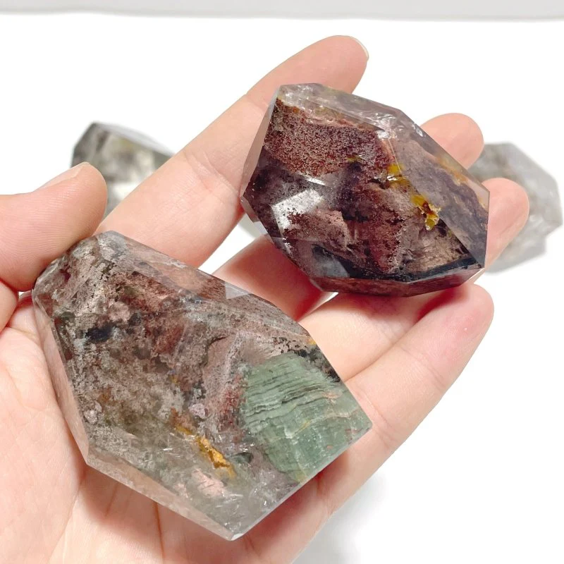 7 Pieces Beautiful Garden Quartz Free Form - Image 10
