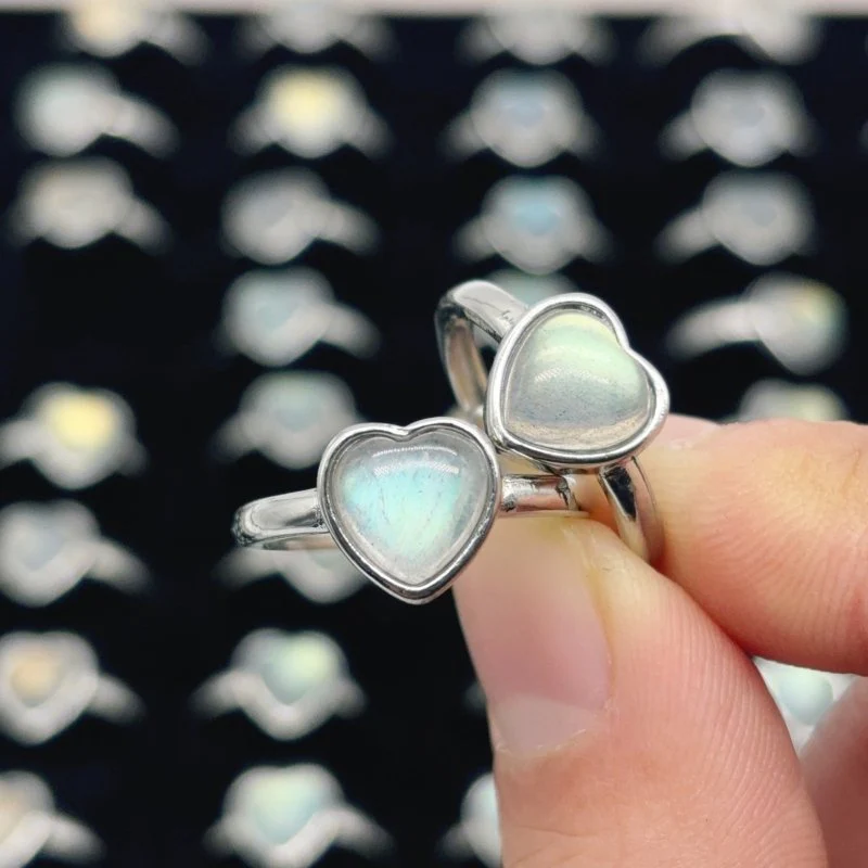 Beautiful Labradorite Heart Ring Wholesale - Image 3