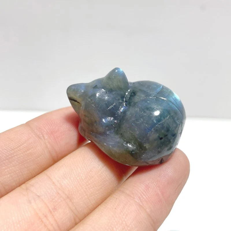 Beautiful Labradorite Sleeping Cat Carving Wholesale - Image 3