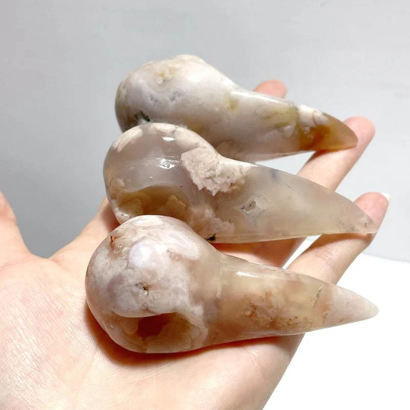 17 Pieces Beautiful Sakura Flower Agate Crow Skull Carving - Image 3