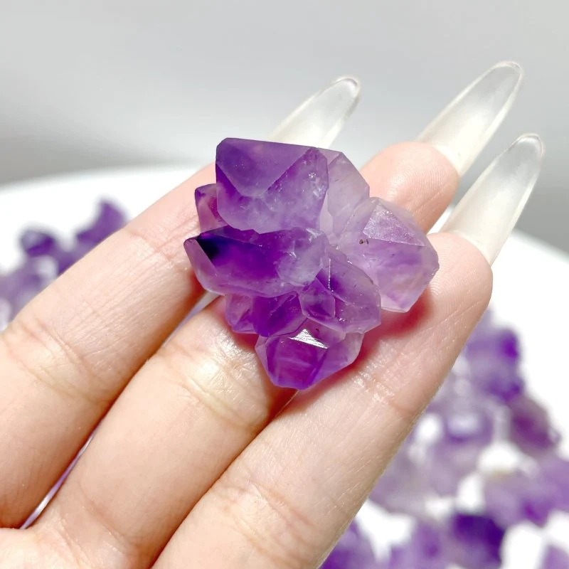 121 Pieces Beautiful Amethyst Clusters - Image 3
