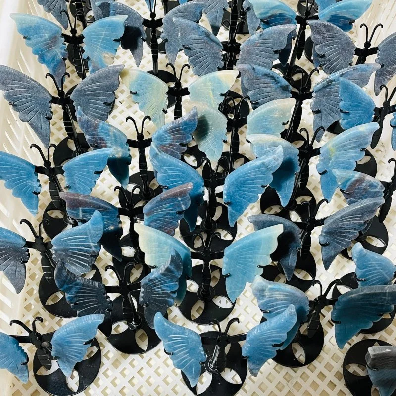 33 Pairs Beautiful Small Trolleite Butterfly Carving With Stand - Image 2