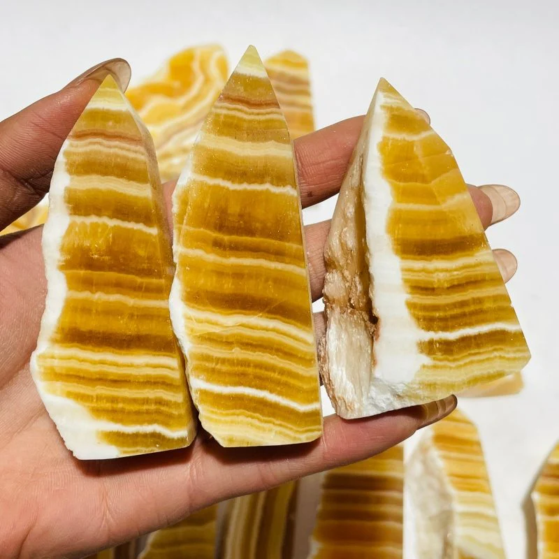 28 Pieces Beautiful Yellow Calcite Points - Image 5