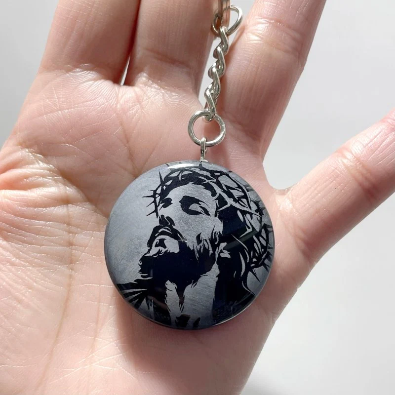 Black Obsidian Engraved Jesus Christ Round Slices Keychain Wholesale - Image 5