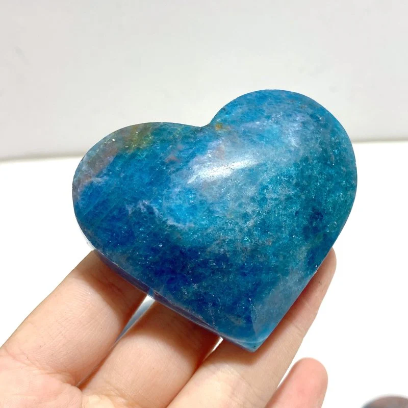 65 Pieces Blue Apatite Heart - Image 5