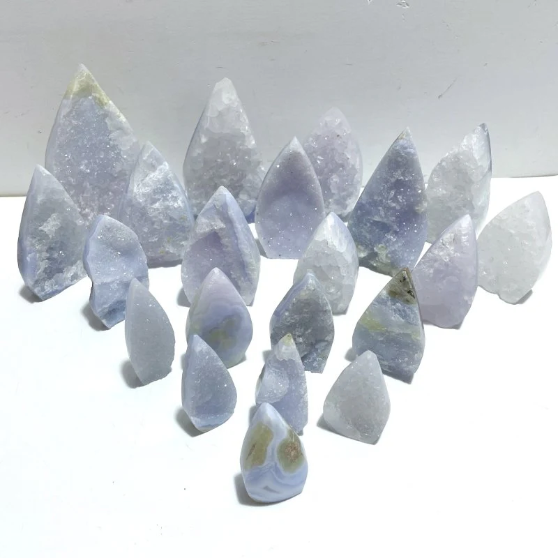 21 Pieces Blue Chalcedony Arrow Head Shape - Image 2