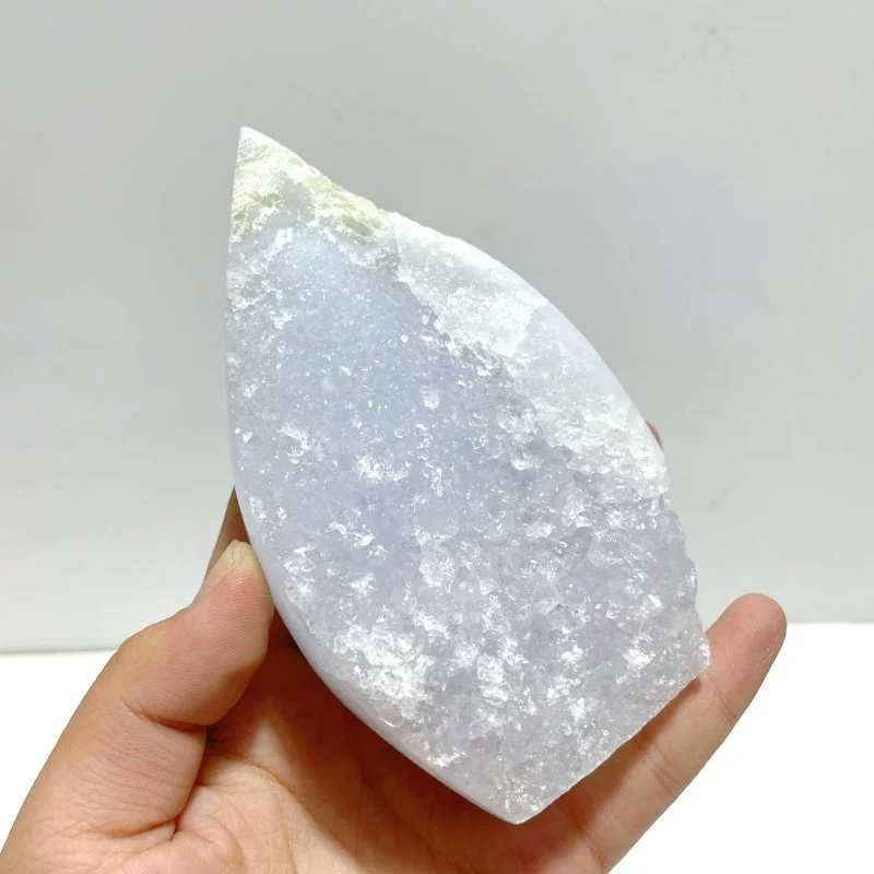 21 Pieces Blue Chalcedony Arrow Head Shape - Image 6