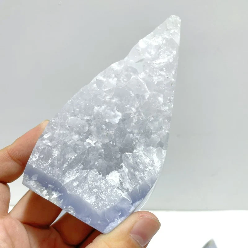 21 Pieces Blue Chalcedony Arrow Head Shape - Image 8
