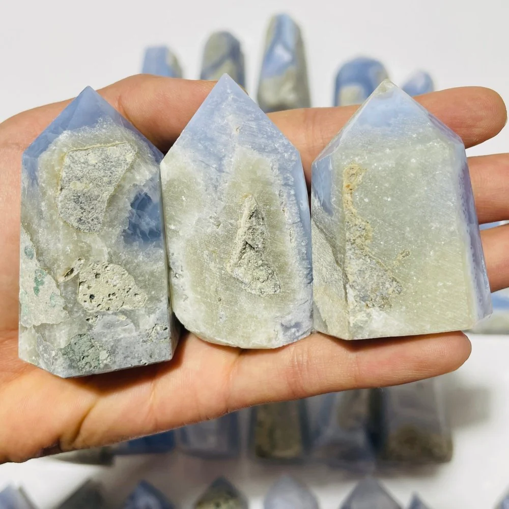 48 Pieces Blue Chalcedony Points - Image 5