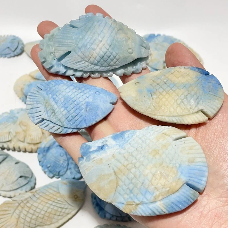 38 Pieces Blue Dumortierite Fish Carving - Image 9