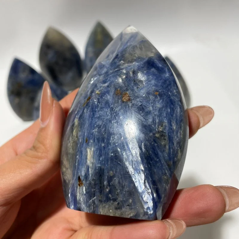 9 Pieces Blue Kyanite Mixed Clear Quartz Arrow Head Shape - Image 6