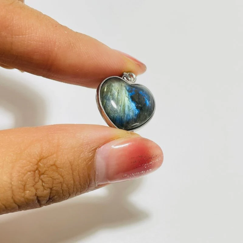 Blue Labradorite Heart Pendant Wholesale - Image 6