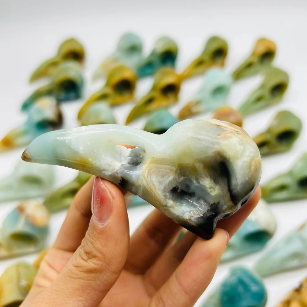 30 Pieces High Quality Caribbean Calcite Crow Skull Carving - Image 5