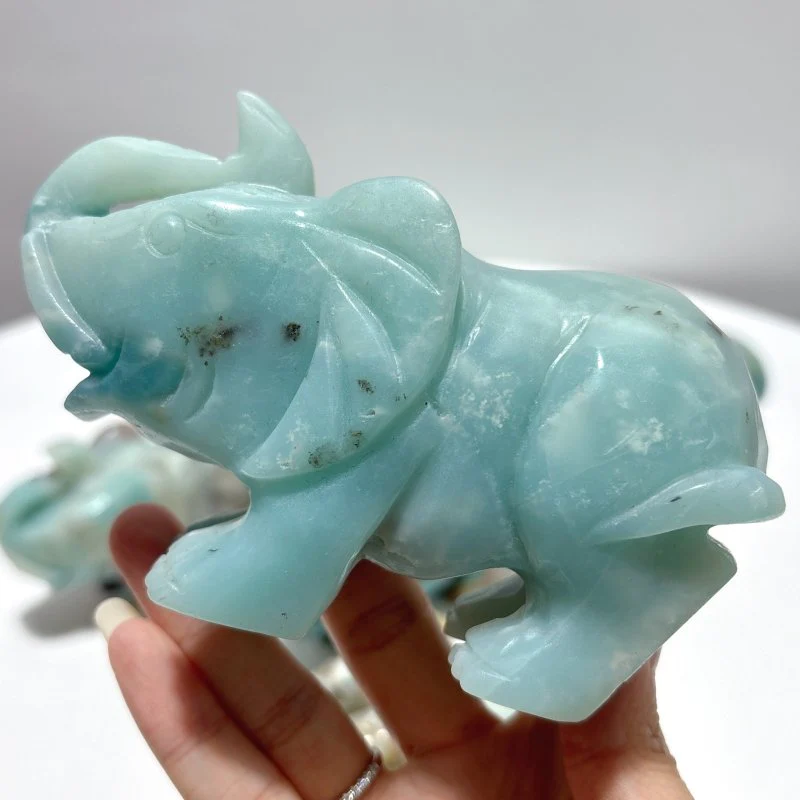 8 Pieces Caribbean Calcite Elephant Carving - Image 3