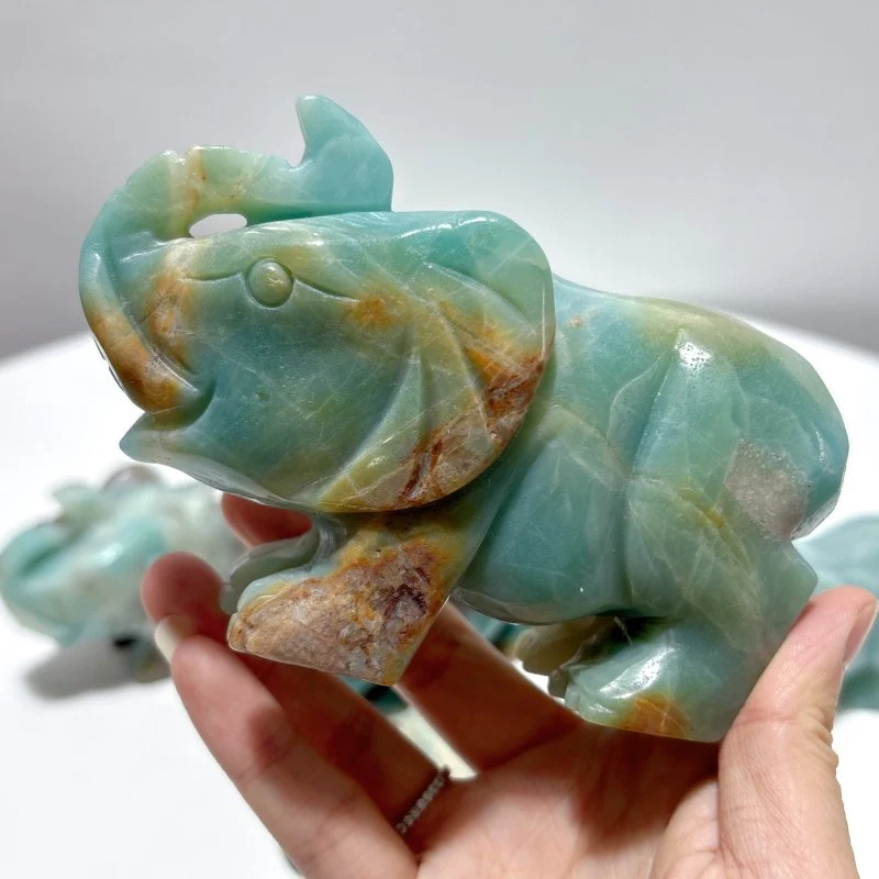 8 Pieces Caribbean Calcite Elephant Carving - Image 4
