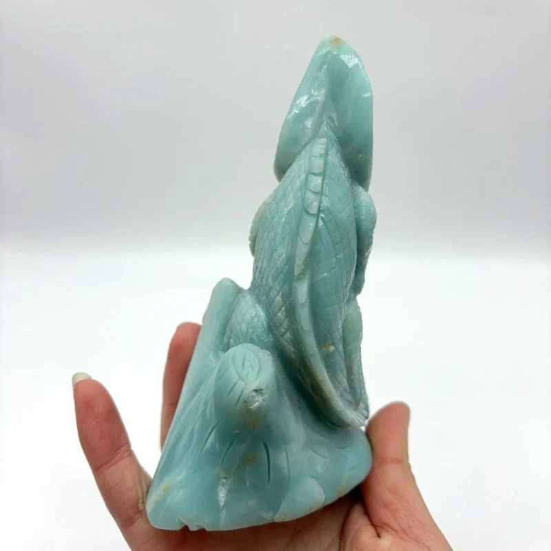Caribbean Calcite Lizard Crystal Carving - Image 4