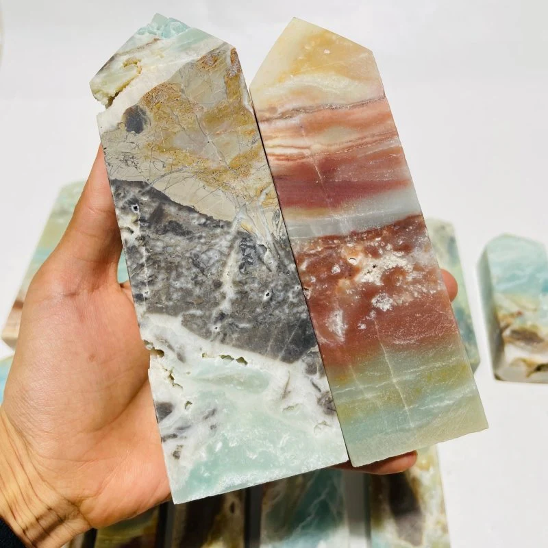 18 Pieces Large Caribbean Calcite Four-Sided Points - Image 3
