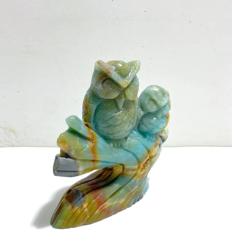 Unique Caribbean Calcite Owl Carving - Image 2
