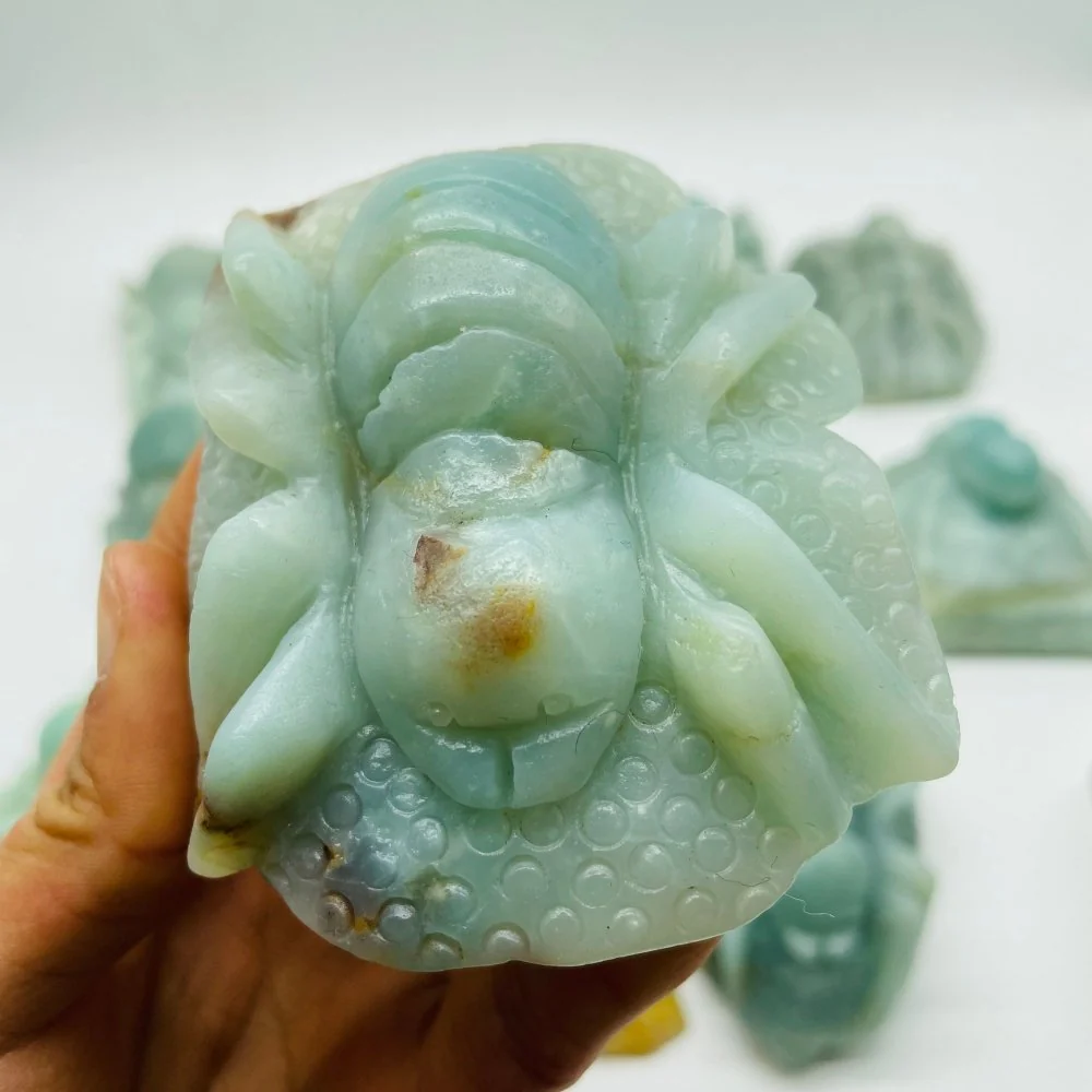 12 Pieces Caribbean Calcite Spider Carving - Image 4