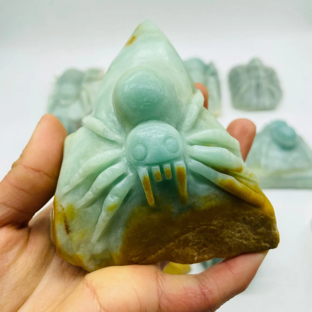 12 Pieces Caribbean Calcite Spider Carving - Image 7
