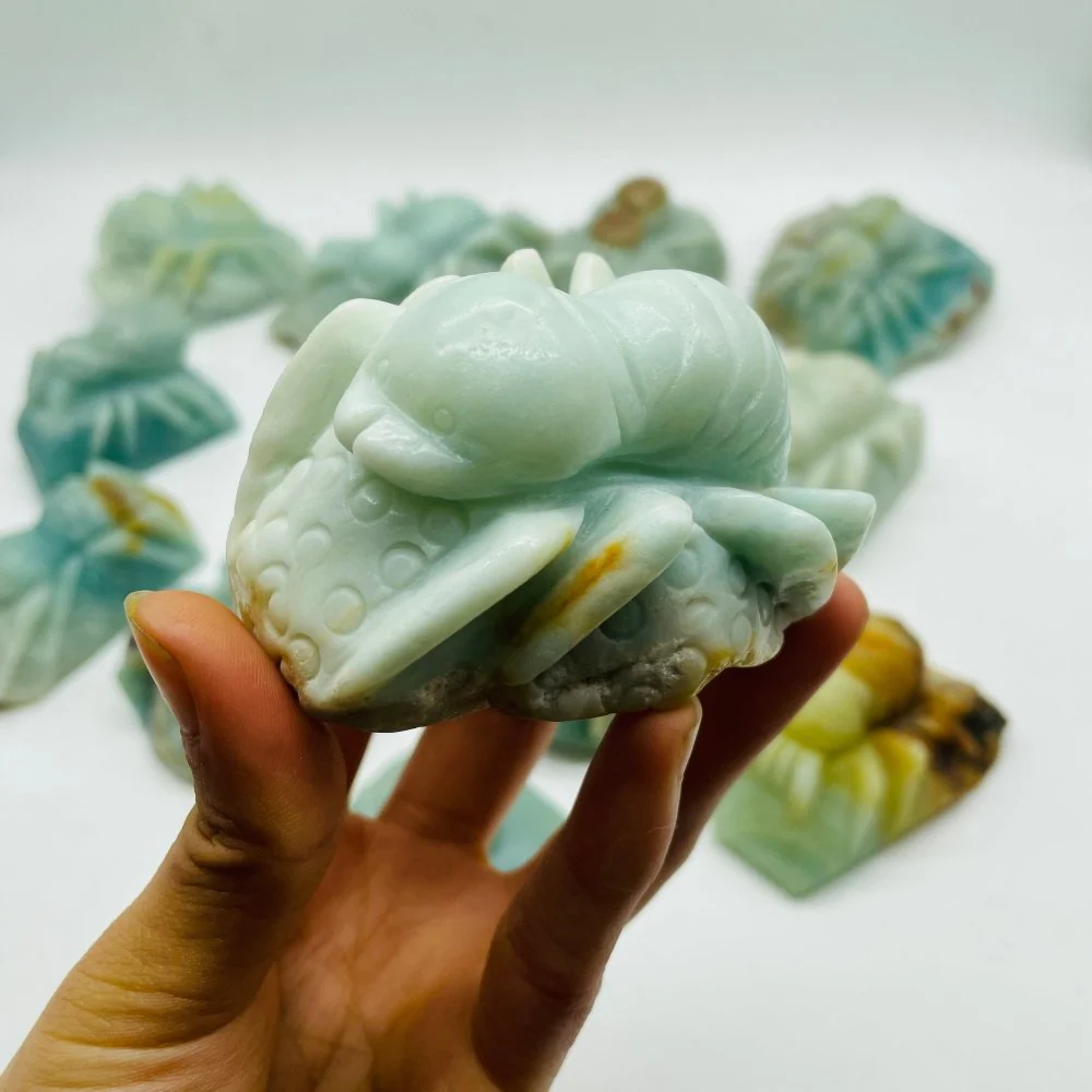 13 Pieces Caribbean Calcite Spider Carving - Image 3