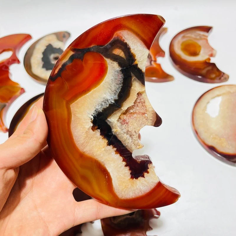 12 Pieces Large Carnelian Moon Face Carving - Image 2