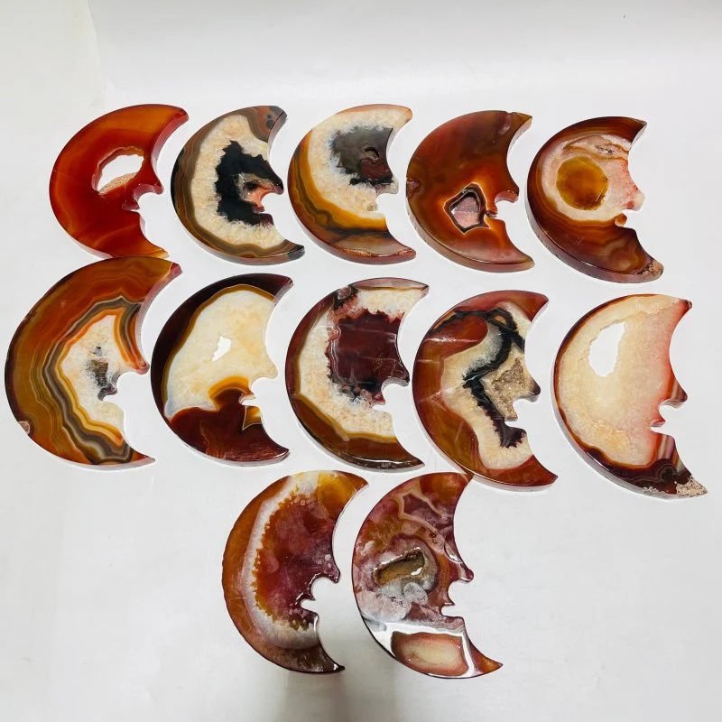 12 Pieces Large Carnelian Moon Face Carving - Image 4