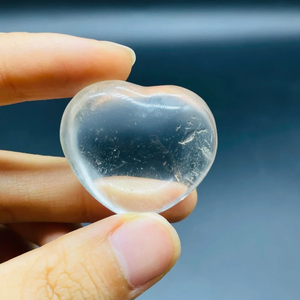 Natural Clear Quartz Heart Crystal Wholesale - Image 4