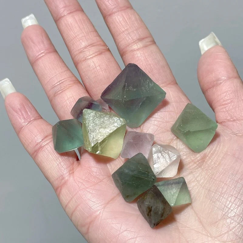 Colourful Fluorite Raw Octahedron Gift Box Wholesale Shrink Wrap Packaging - Image 4
