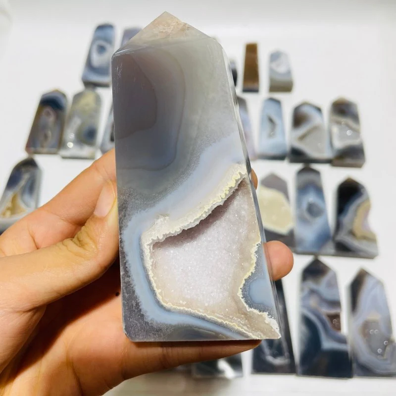 33 Pieces Druzy Geode Agate Points - Image 2