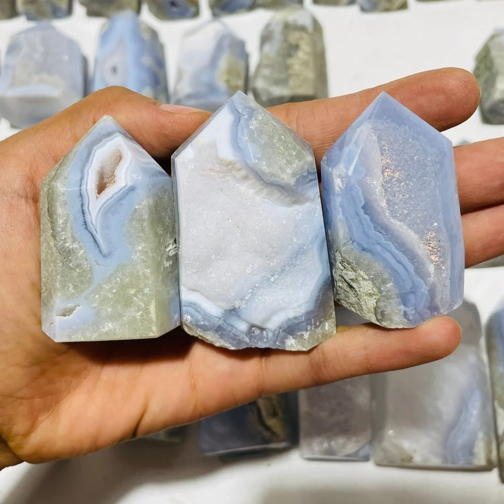 46 Pieces Druzy Blue Chalcedony Points - Image 5