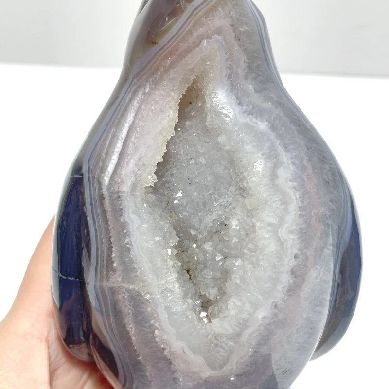 Large Druzy Geode Agate Penguin Carving(Natural Crack) - Image 3
