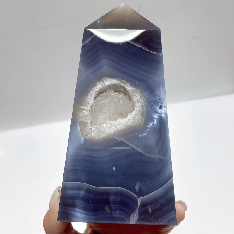 7 Pieces Large Druzy Geode Agate Points - Image 2
