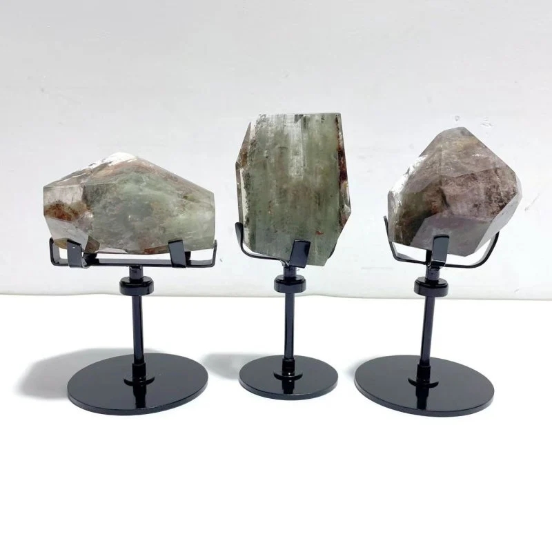 3 Pieces Garden Quartz Free Form With Stand