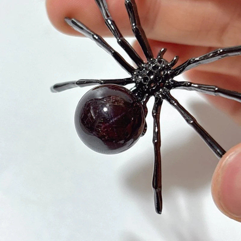 Six Star Line Garnet Crystal Sphere Spider Ornament Handmade Alloy Spider Wholesale - Image 2