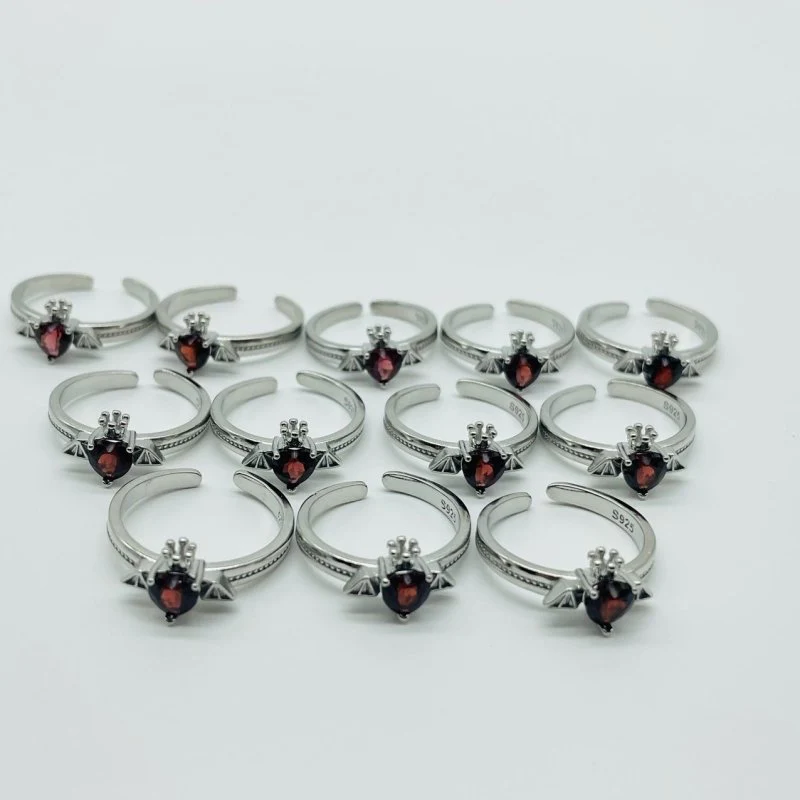 Garnet Cut Faceted Heart Ring Bat Crown Wholesale - Image 4