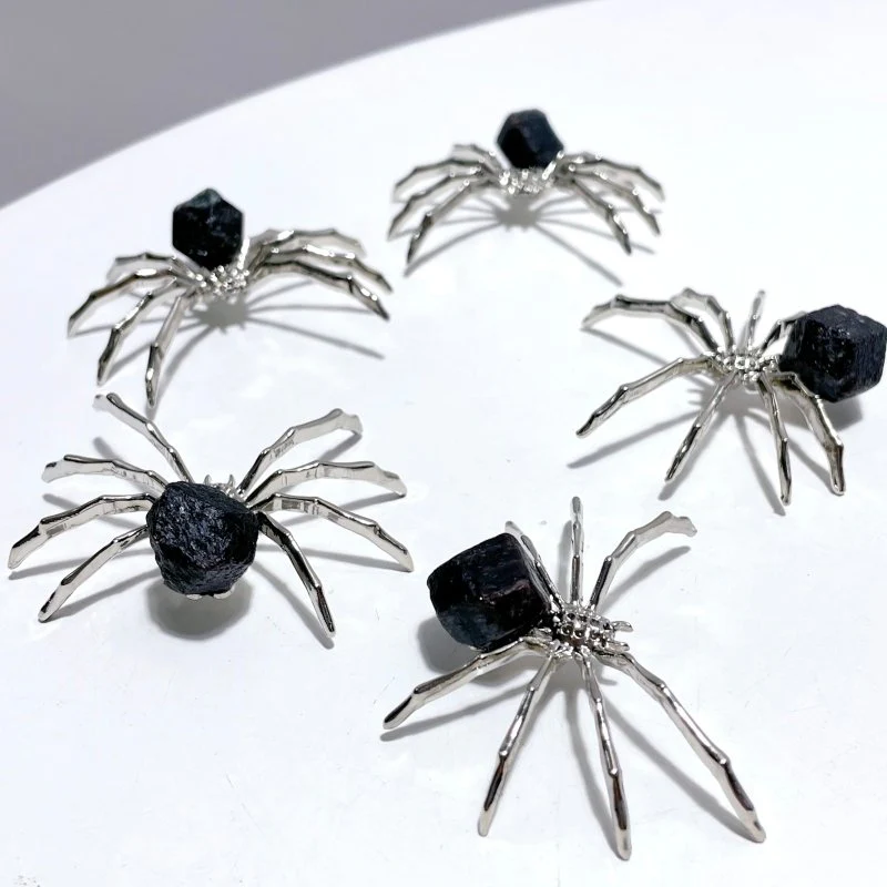 Garnet Raw Spider Ornament Handmade Alloy Spider Wholesale - Image 5
