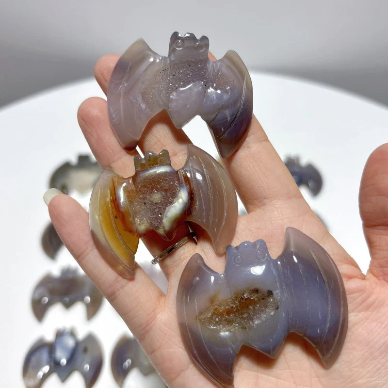 17 Pieces Geode Druzy Agate Bat Carving - Image 2