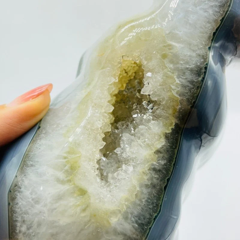 2 Pieces High Quality Geode Druzy Agate Bear Carving - Image 5